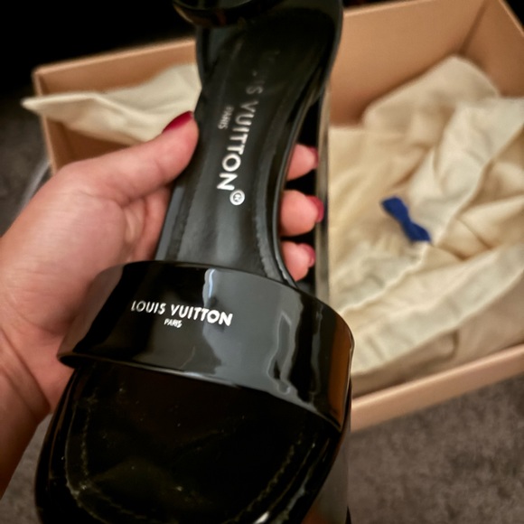 Louis Vuitton platform heels. Barely used - Picture 1 of 7